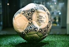 كرة مباراة الأرجنتين وإنجلترا في مونديال 1986 والمعروفة بكرة يد الله لمارادونا